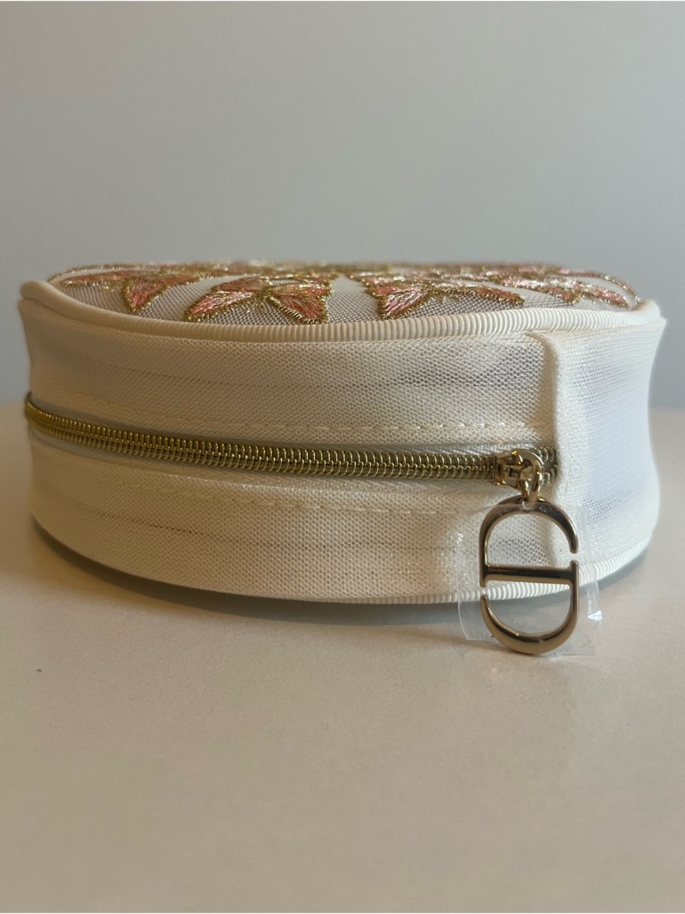 Authentic Dior Beauty Pink & Gold Embroidered Butterfly Round Mesh Makeup Pouch - Picture 5 of 10